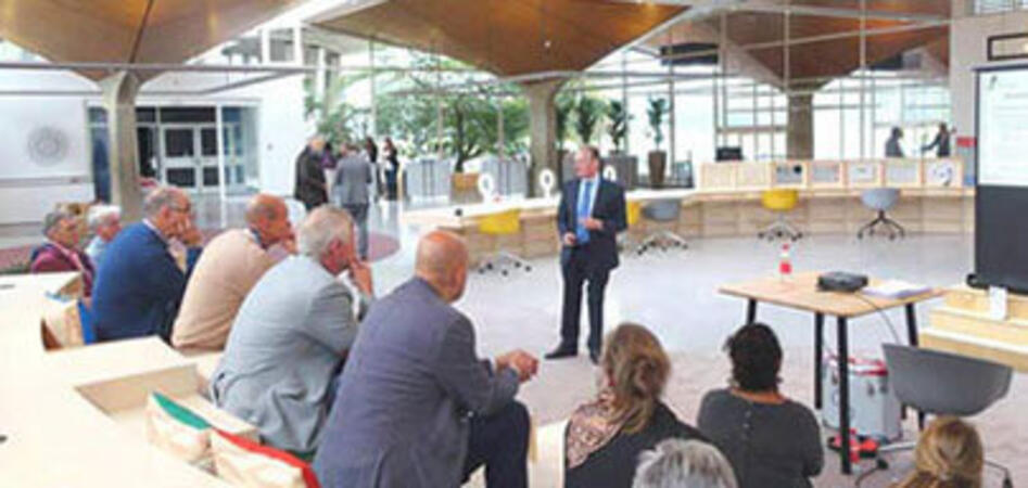 NobleProg Training Place, City  Regus - Cairo Nile City Towers